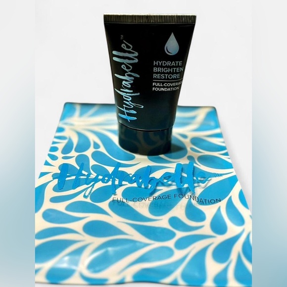 Full Coverage Foundation – Shade: Rich - Picture 2 of 6